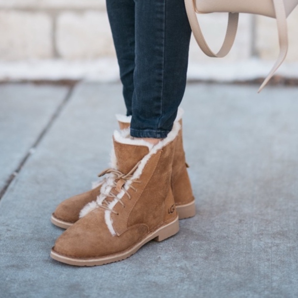 UGG Quincy Chestnut Sheepskin Lace up Combat Boot UGGplush Faux Shearling Sz 7